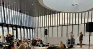 Reyna að endurspegla íslenskt tónlistarlíf