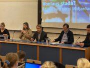 „Illa upplýst umræða getur gert illt verra“ Úr pallborðsumræðu, nöfn frá vinstri. Pia Hansson, Magnea Marinósdóttir, Kári Hólmar Ragnarsson, Guðmundur Hálfdánarson og Þórir Jónsson Hraundal.