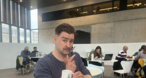 Fjarverandi í 22 ár