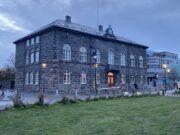 Hver er stefna stjórnmálaflokkanna í málefnum háskólanna?