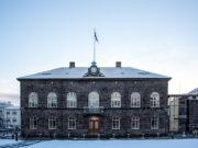 Ný ríkisstjórn, Trump og lýðræði