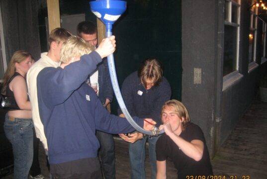 „Því meiri nörd sem þú ert því meiri rétt áttu til að djamma“ – Vélin, stærsta djammfélag Íslands