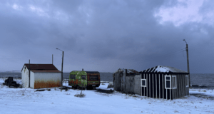 Litríkt fargufubað við Stúdentagarða Gufubað við Ægisíðu. Ísabella/Stúdentafréttir