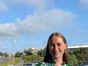 Kennir tvítyngdum krökkum í Kúveit Jóhanna María útskrifast sem kennari /aðsend