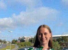 Kennir tvítyngdum krökkum í Kúveit Jóhanna María útskrifast sem kennari /aðsend