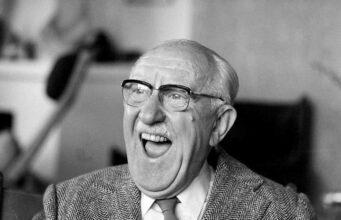 Lestur á Laxness ekki á útleið í HÍ Mynd af Halldóri Laxness að hlæja.