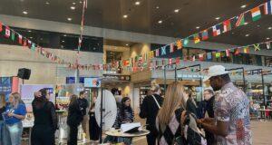 Út í heim með Háskóla Íslands Alþjóðadagur HÍ 2025, háskólatorg