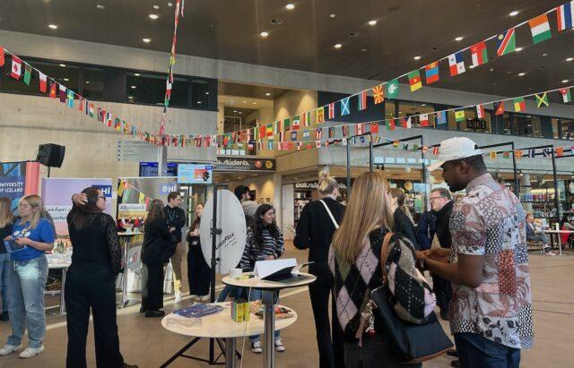 Alþjóðadagar_HÍ_2025 Alþjóðadagur HÍ 2025, háskólatorg