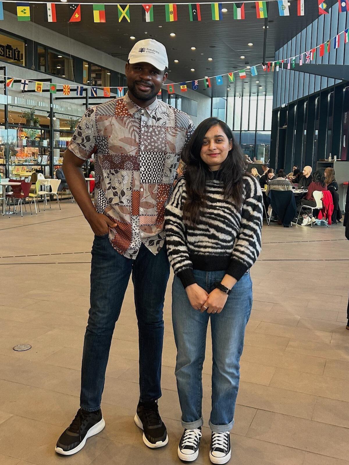 Mynd af skiptinemunum Moses og Izzah