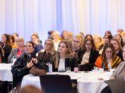 Sláandi nýjar tölur um ofbeldi gagnvart félagsráðgjöfum birtar – ættu nemendur að hafa áhyggjur? Nýjar tölur voru birtar í sl. mánuði sem safnað hafði verið af siðanefnd félagsráðgjafa Íslands vorið 2025.